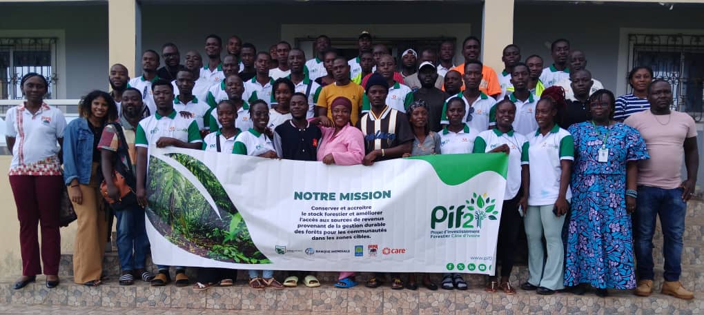 Sessions de formation des agents recenseurs sur la gestion des risques d'exploitation, d'abus et harcèlement sexuel (EAS/HS), le code d'éthique et de conduite professionnelle, et le MGP sensible.